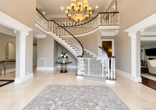 Photo 3 of Mansion for sale at 6 Boxwood Way, Manhasset, NY 11030 | MLS# 1018123 | Listing updated on 2026-07-01