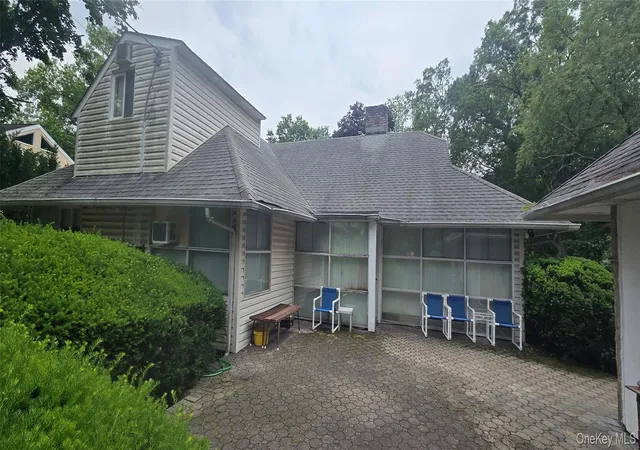 4th image of 65 Saddle Ln, Roslyn Heights, NY 11577 | MLS# 1018137