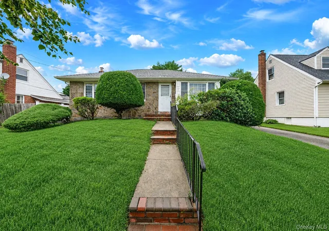 1st image of 107 W Walnut St, Oyster Bay, NY 11735 | MLS# 1018138