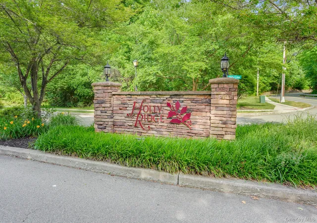 Homes for sale in Fishkill, NY | 4003 Ridgecrest Dr, Fishkill, NY 12590 | MLS# 1018144