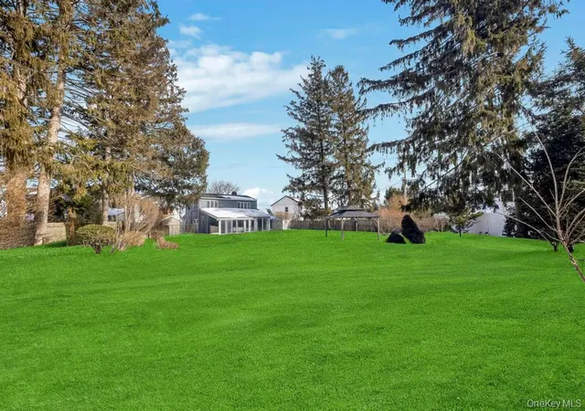 Photo 3 of Sale Pending at 119 Scooter Ln, Oyster Bay, NY 11801 | MLS# 1018167 | Listing updated on 2026-08-18