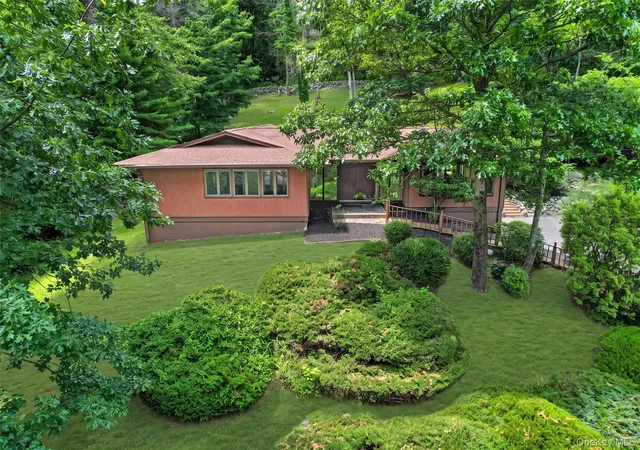 Homes for sale in Haverstraw, NY | 9 Tamarack Lane, Haverstraw, NY 10970 | MLS# 1018172
