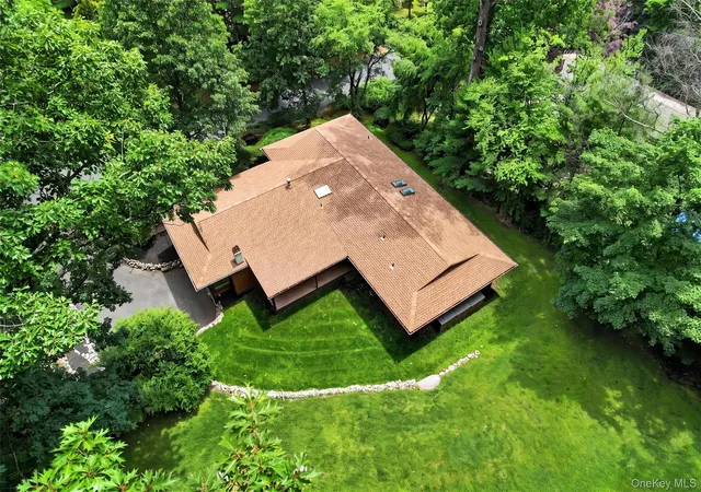 Homes for sale in Haverstraw, NY | 9 Tamarack Lane, Haverstraw, NY 10970 | MLS# 1018172