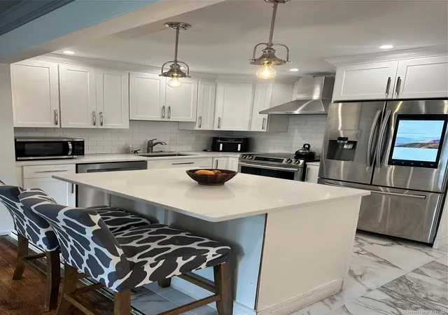 Photo 4 of Sale Pending at 754 Locksley Rd, Yorktown, NY 10598 | MLS# 1018173 | Listing updated on 2026-08-29