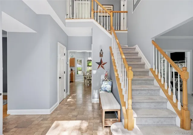 4th image of 95 Crystal Brook Hollow Rd, Mount Sinai, NY 11766 | MLS# 1018178
