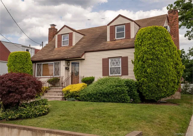 2nd image of 9 Satterie Ave, Hempstead, NY 11580 | MLS# 1018206