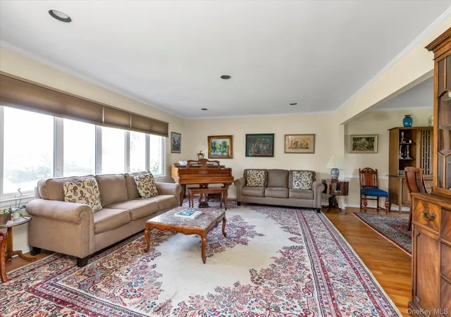 3rd image of 2006 Norshon Rd, Hempstead, NY 11566 | MLS# 1018218