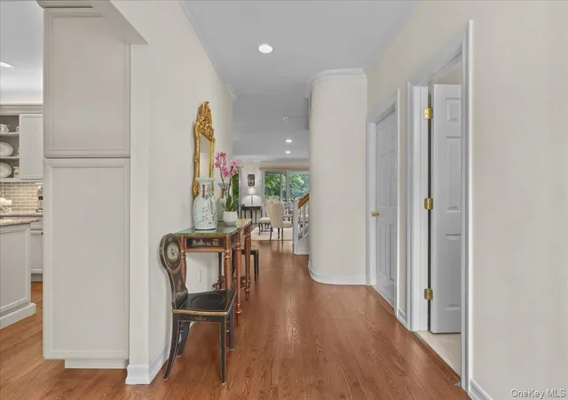 Photo 2 of Single family home for sale at 18 Brookview Dr, Mount Pleasant, NY 10570 | MLS# 1018220 | Listing updated on 2026-09-19