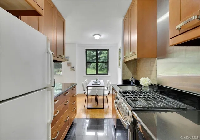 Photo 1 of House for sale at 735 Kappock St #2F, New York, NY 10463 | MLS# 1018228 | Listing updated on 2026-10-06