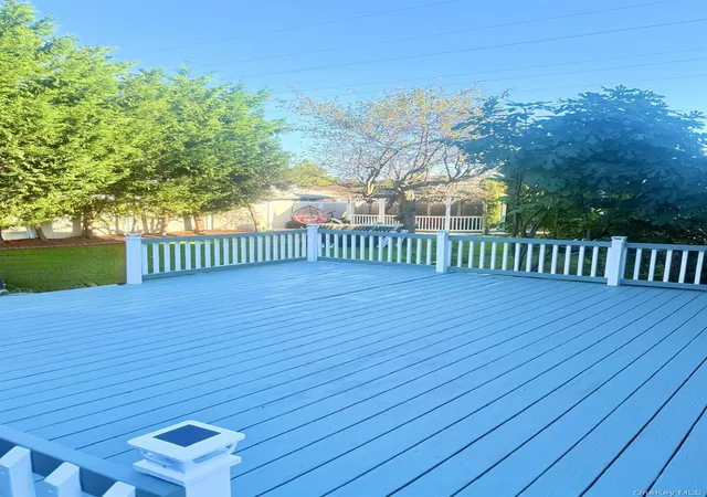Photo 3 of Single family home for sale at 62 Walnut Rd, Inwood, NY 11096 | MLS# 1018236 | Listing updated on 2026-09-01