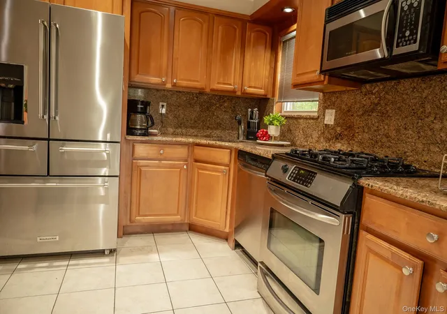 5th image of 2104 157Th St, Whitestone, NY 11357 | MLS# 1018239
