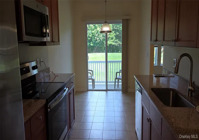4th image of 22 Cricket Ct, Shirley, NY 11967 | MLS# 1018240
