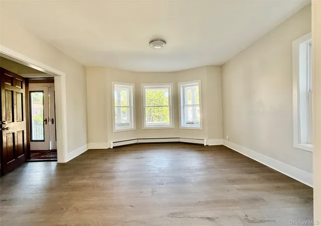 Homes for sale in New York, NY | 63 Highview Ave, New York, NY 10301 | MLS# 1018242
