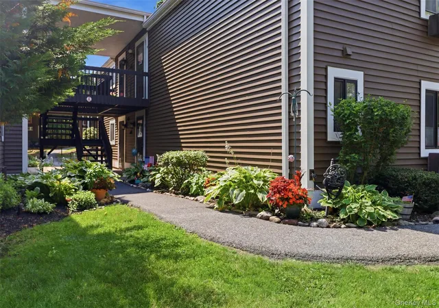 Photo 3 of Condo for sale at 8 Heritage Dr #E, Monroe, NY 10926 | MLS# 1018246 | Listing updated on 2026-10-07