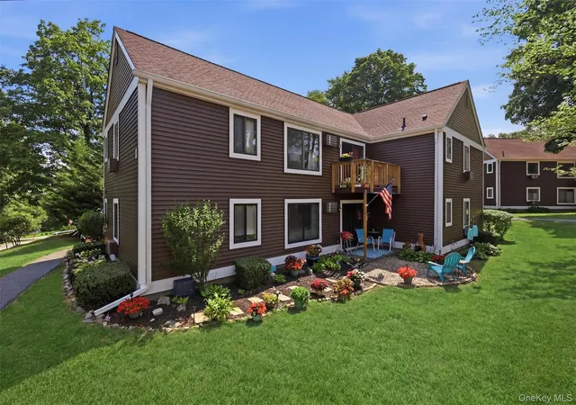 Listing Photo 4 - Condo for sale in building located at 8 Heritage Dr, Monroe, NY 10926 - Unit #E
