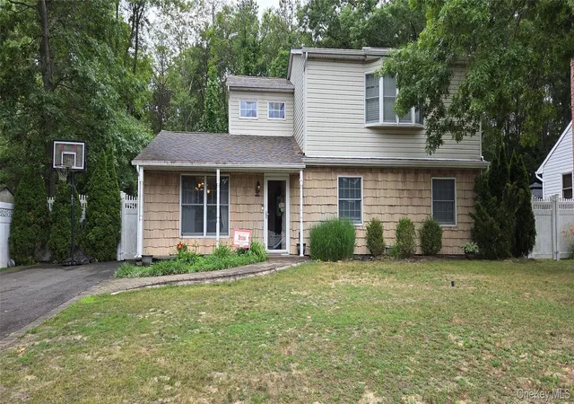 2nd image of 132 13th Ave, Brookhaven, NY 11742 | MLS# 1018247