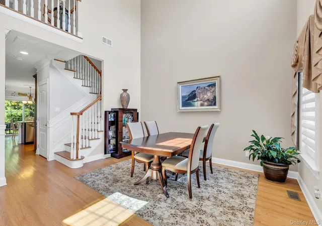4th image of 19 Meadow Ct, Oakdale, NY 11769 | MLS# 1018249