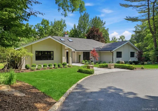 3rd image of 4 Short Path, Saint James, NY 11780 | MLS# 1018259