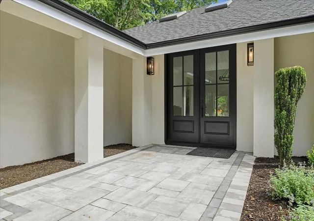 4th image of 4 Short Path, Saint James, NY 11780 | MLS# 1018259