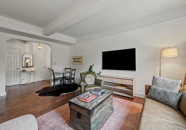 4th image of 192 Garth Road #TM, Eastchester, NY 10583 | MLS# 1018267