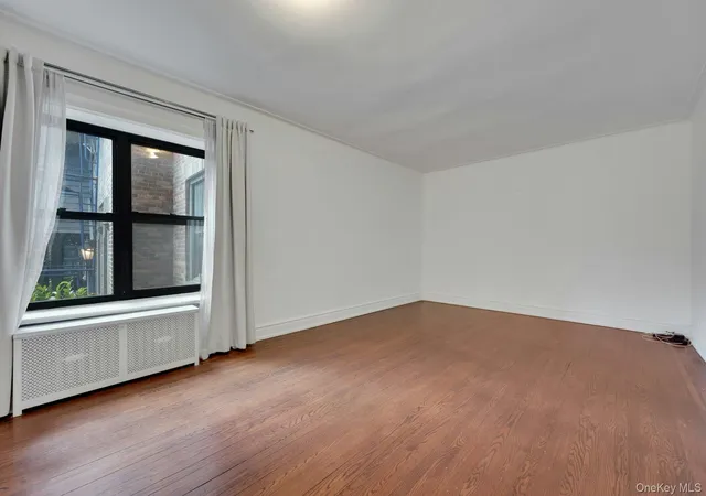 Photo 3 of Condo for sale at 143 Garth Rd #1J, Eastchester, NY 10583 | MLS# 1018268 | Listing updated on 2026-10-01