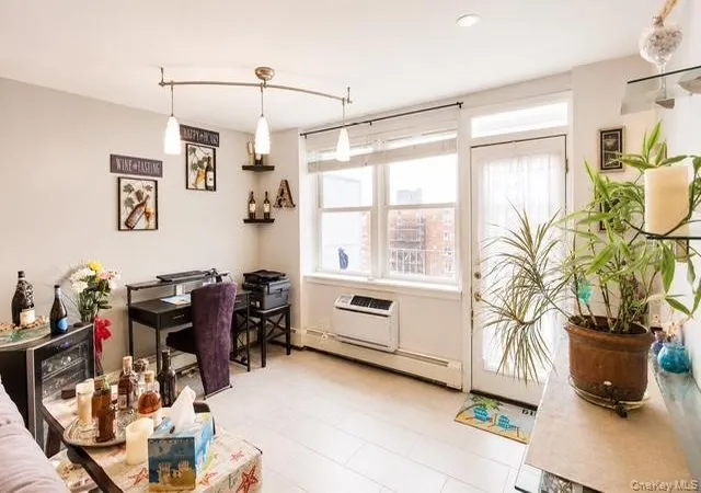 Listing Photo 2 - Condo for sale in building located at 210 E Broadway, Long Beach, NY 11550 - Unit #6L