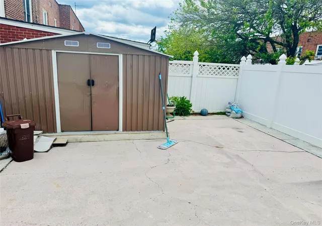 35th image of 115 14 135th Ave, South Ozone Park, NY 11420 | MLS# 1018283