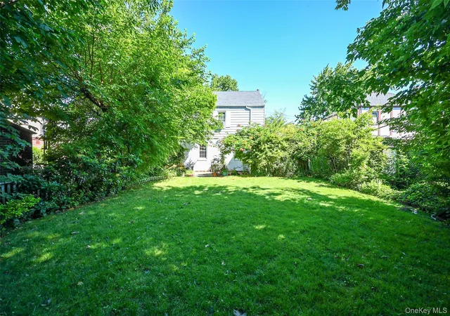 Homes for sale in New York, NY | 202 08 38th Ave, New York, NY 11361 | MLS# 1018308
