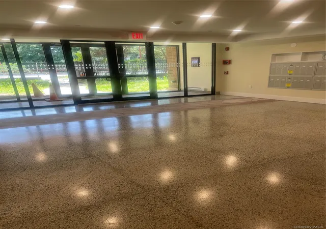 4th image of 671 Bronx River Rd #4G, Yonkers, NY 10704 | MLS# 1018314