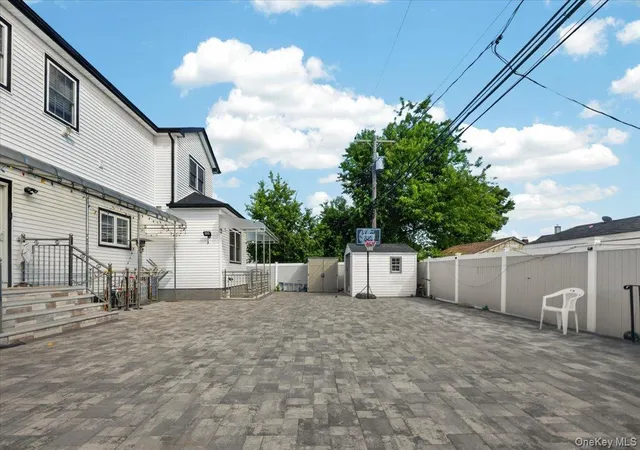 27th image of 84 Choir Ln, Hempstead, NY 11590 | MLS# 1018321