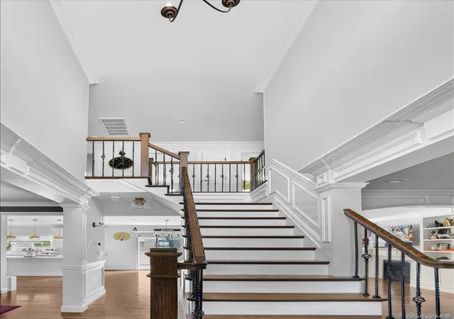 3rd image of 84 Choir Ln, Hempstead, NY 11590 | MLS# 1018321