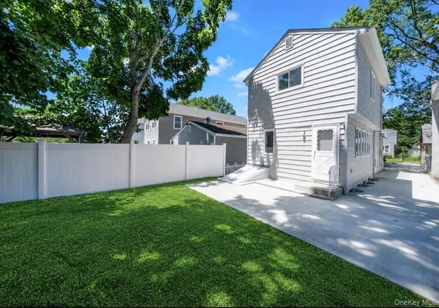 27th image of 530 Washington Ave, Hempstead, NY 11552 | MLS# 1018328