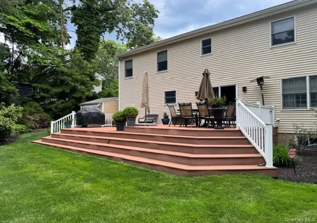 5th image of 41 Shady Ln, Huntington, NY 11743 | MLS# 1018333