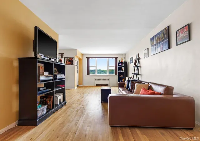 Homes for sale in Yonkers, NY | 279 N Broadway #7A, Yonkers, NY 10701 | MLS# 1018338