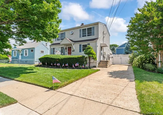 3rd image of 45 Concord Ave, Oyster Bay, NY 11714 | MLS# 1018345