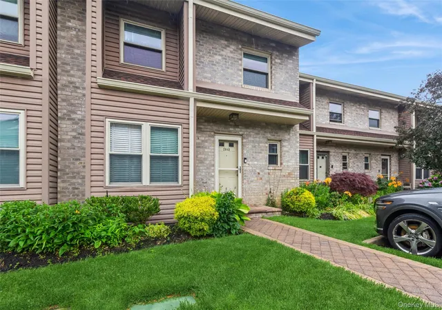 2nd image of 2845 Nicole Ct, Hempstead, NY 11572 | MLS# 1018354