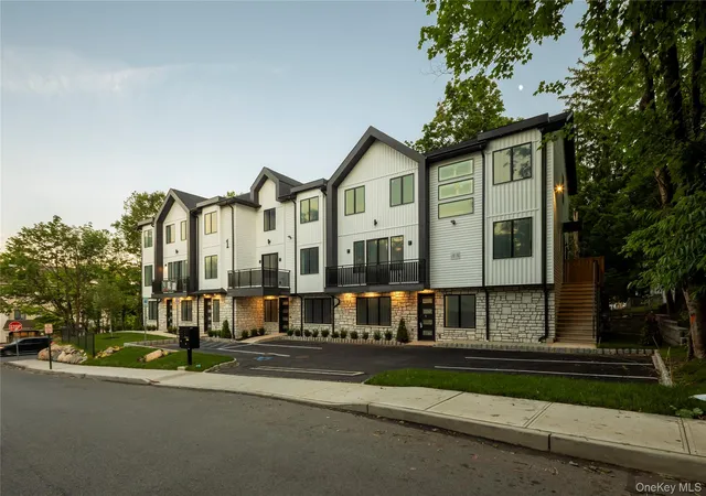 2nd image of 1 Homestead Ln #203, Ramapo, NY 10952 | MLS# 1018361