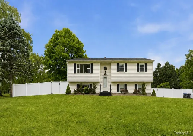 Homes for sale in Chester Town, NY | 11 Chandler Dr, Chester Town, NY 10918 | MLS# 1018371