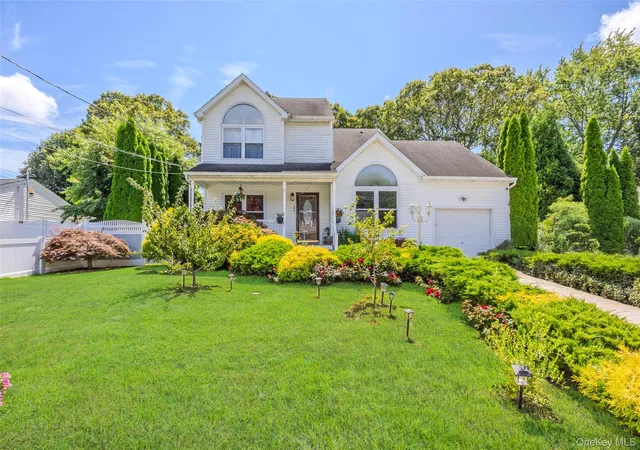 2nd image of 106 Chanel Dr E, Shirley, NY 11967 | MLS# 1018374