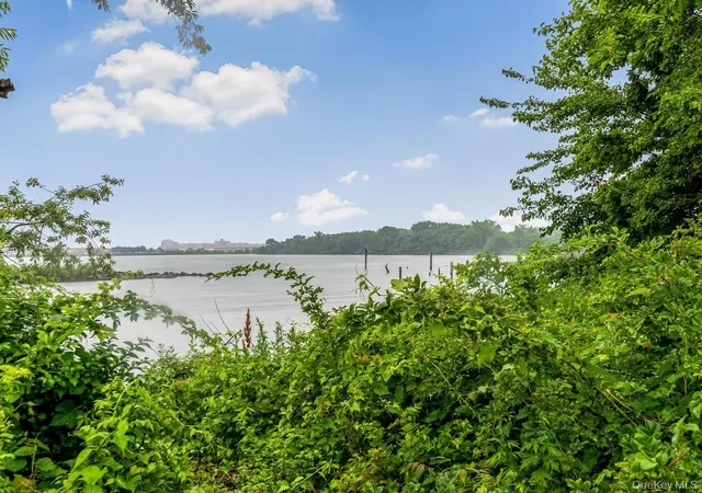 4th image of 901 Harding Park, Bronx, NY 10473 | MLS# 1018381