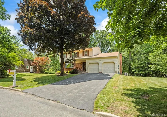 3rd image of 9 Amherst Rd, New City, NY 10956 | MLS# 1018400