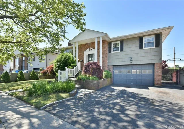 3rd image of 687 Golf Dr, Hempstead, NY 11581 | MLS# 1018407