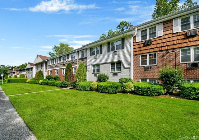 Homes for sale in Mount Vernon, NY | 51 Lorraine Ter #224, Mount Vernon, NY 10553 | MLS# 1018412