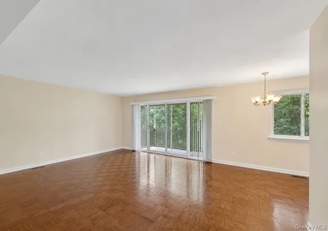 Homes for sale in Mount Vernon, NY | 51 Lorraine Ter, Mount Vernon, NY 10553
