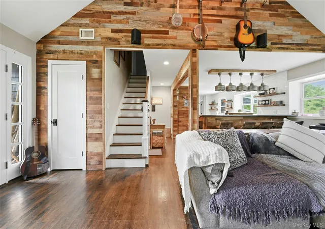 Photo 3 of Single family home for sale at 1850 Highland Rd, Southold, NY 11935 | MLS# 1018415 | Listing updated on 2026-10-08