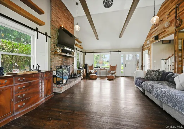 Photo 4 of Single family home for sale at 1850 Highland Rd, Southold, NY 11935 | MLS# 1018415 | Listing updated on 2026-10-08