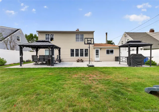21st image of 26 Saddler Ln, Hempstead, NY 11756 | MLS# 1018446