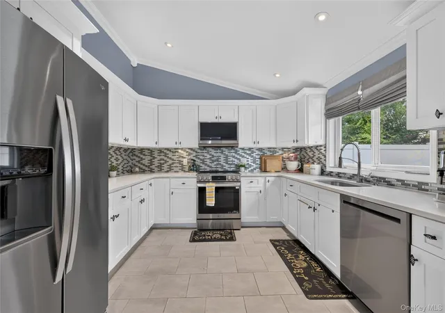 5th image of 26 Saddler Ln, Hempstead, NY 11756 | MLS# 1018446
