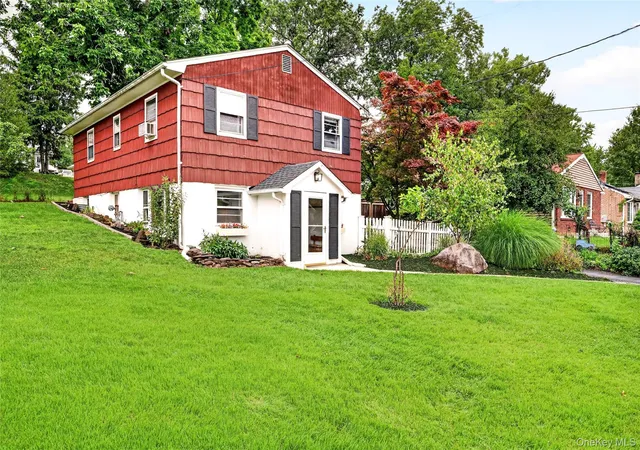 Homes for sale in Clarkstown, NY | 404 Tompkins Ave, Clarkstown, NY 10960 | MLS# 1018477