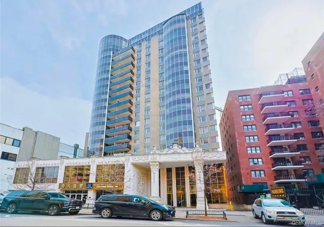 1st image of 13338 Sanford Ave #11E, Flushing, NY 11355 | MLS# 1018493